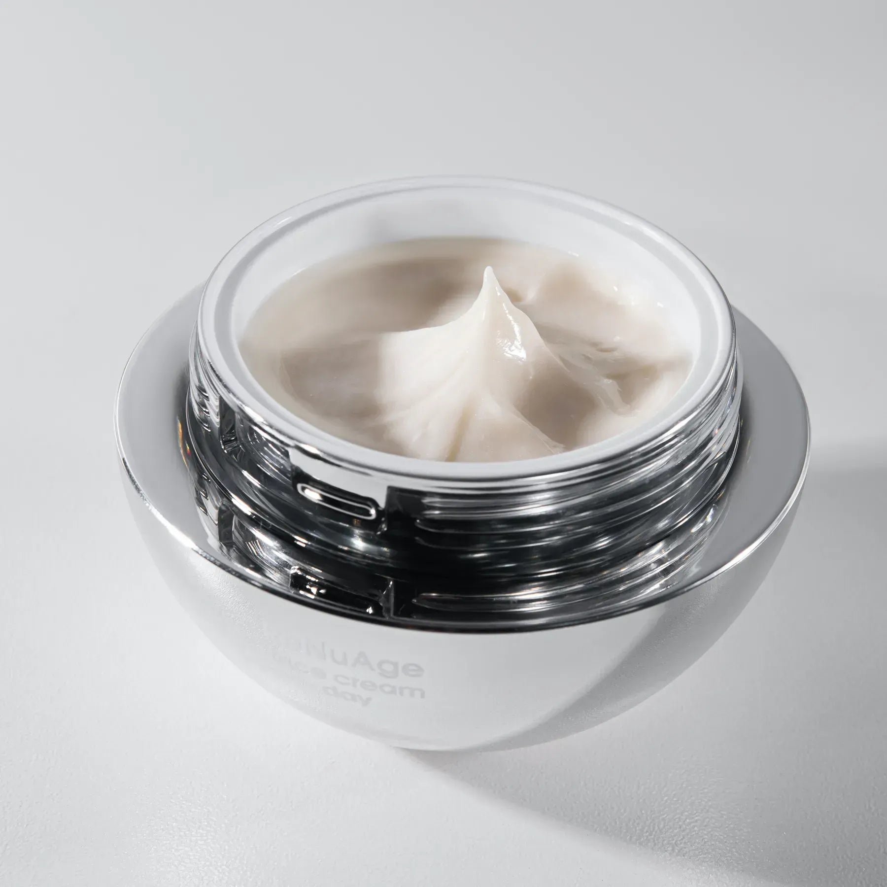 Cremă de zi pentru îngrijire anti-îmbătrânire pentru toate tipurile de piele Hillary ReNuAge CollaGenious Plump Day Cream, 50 ml