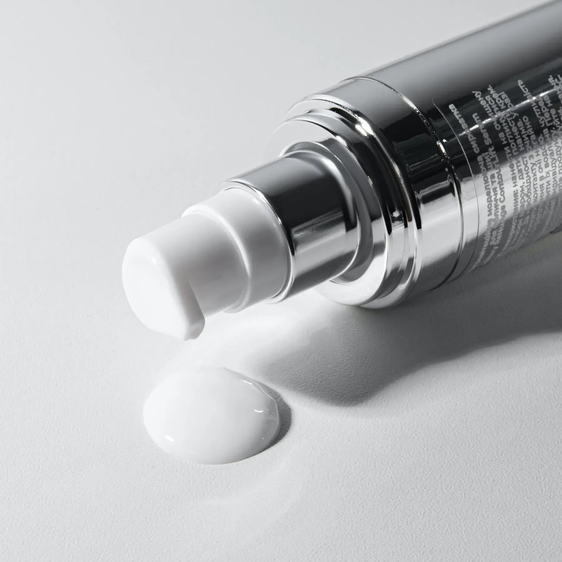 Ser antigravitațional de modelare cu exosomi de centella pentru față și gât Hillary ReNuAge ContourLift Serum, 30 ml